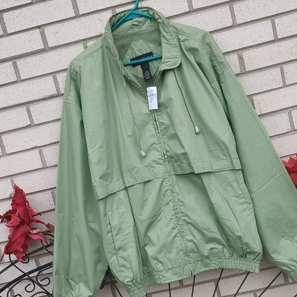 Green Jacket - Picture 6 of 11